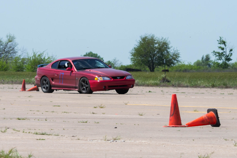 Illustration for article titled Huge Juicy Autocross Photodump